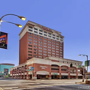 Hampton St Louis- At The Arch Hotel
